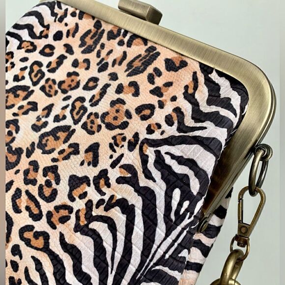 Handmade Genuine Embossed Leather Leopard Print, Metal Frame Handbag/Crossbody - Picture 14 of 14